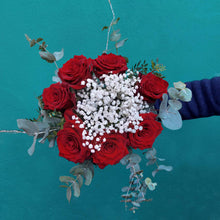 Charger l&#39;image dans la galerie, bouquet_fleurs_EVENEMENT_rose_rouge_alizee_fleuriste_nantes_la_serre_zola_livraison_1
